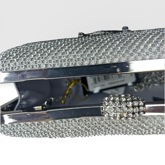 NWT - Bebe Dianna Hard Shell Diamond Clutch Silver/White Evening Bag with Chain - Picture 5 of 10
